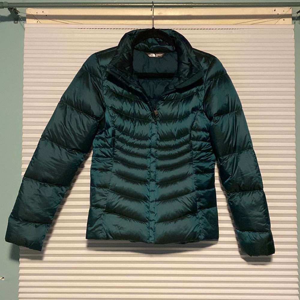 Shiny Ponderosa Green THE NORTH FACE Aconcagua II 550 Down Puffer Jacket Size S